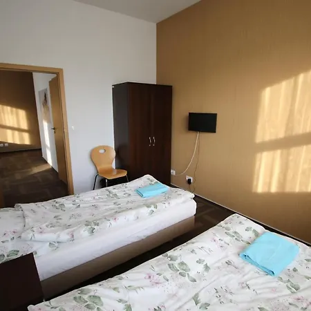 Hipodrom Hostel *